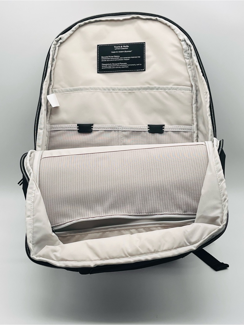 Travis & Wills Lennox Laptop 15" Black Travel Backpack Vegan Trolley Strap - Picture 8 of 11